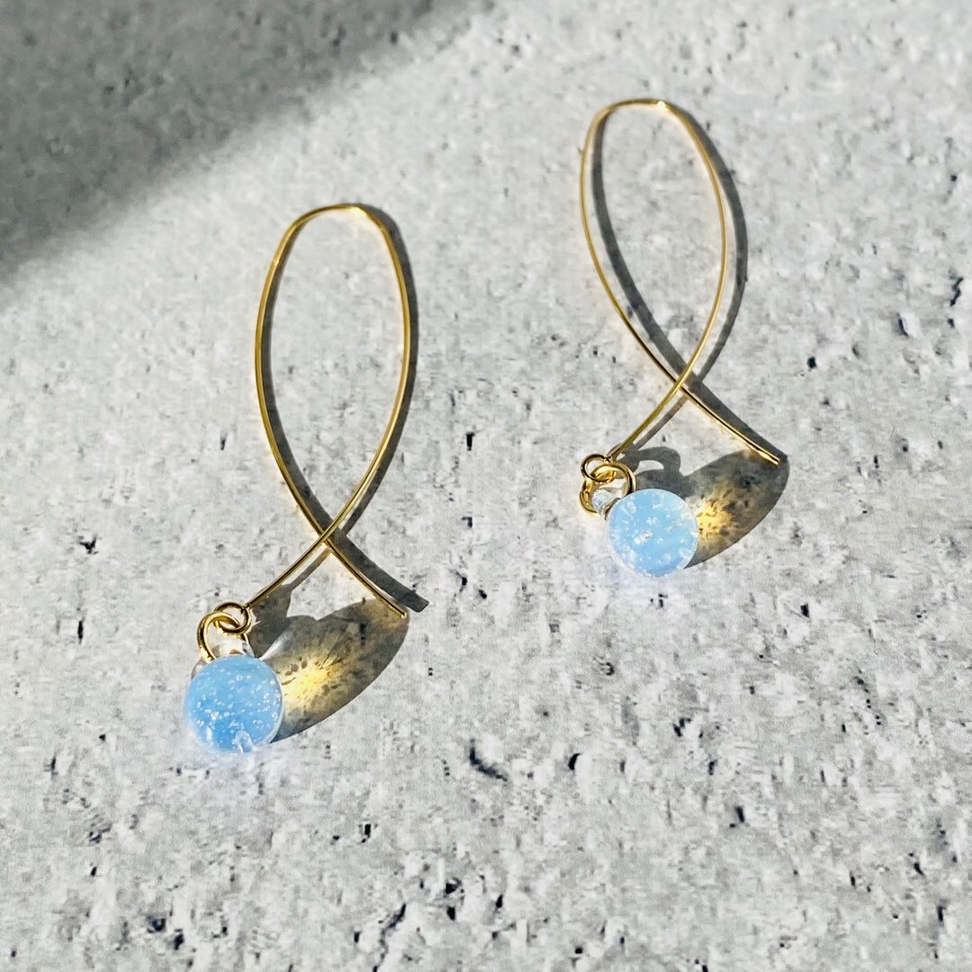 Hoop earrings [white] - 耳环/耳夹 - 玻璃 白色