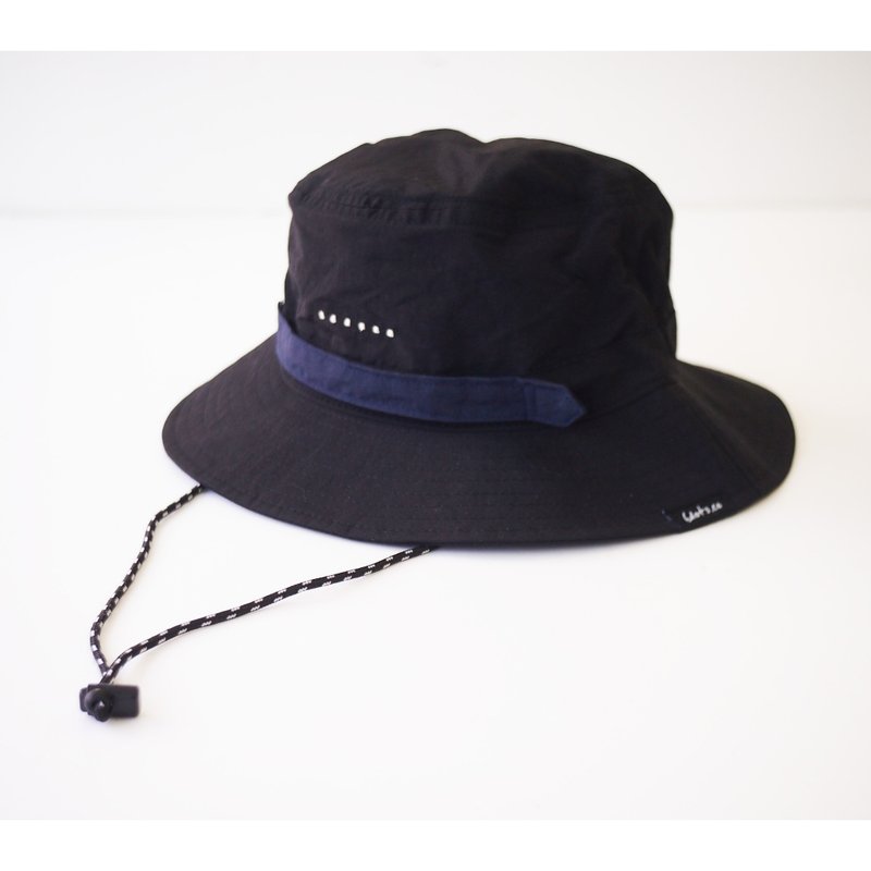 2024-25双色收纳款: 日系遮阳渔夫帽/登山帽子【客制化礼物】黑色 - 帽子 - 防水材质 黑色