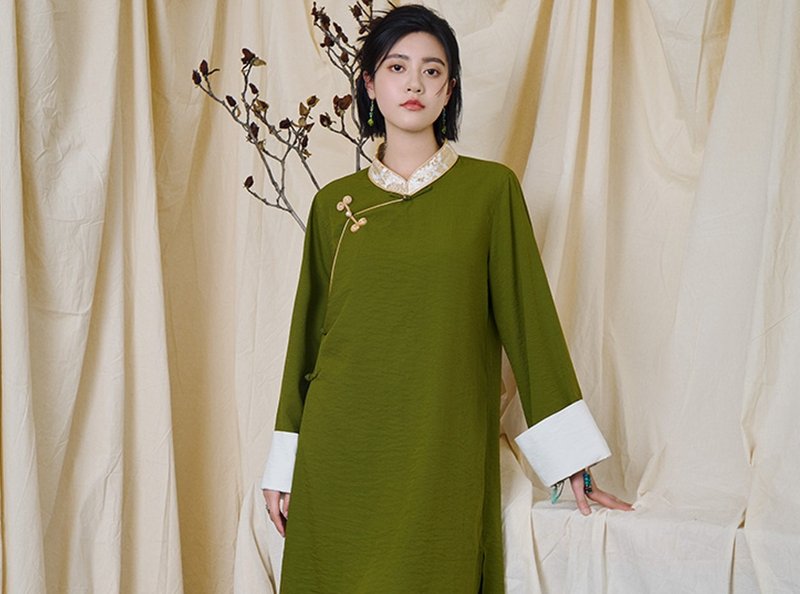 【碧山】 新中式復古藏装 流苏改良旗袍 - 洋装/连衣裙 - 其他材质 多色