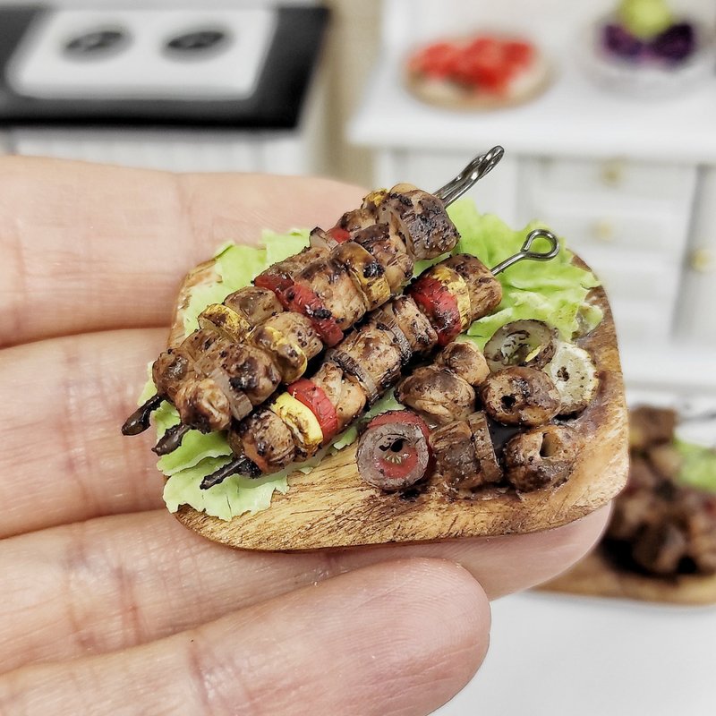 Realistic miniature kebab 1 12 - Barbecue - Mini kebab - Kebab for dolls - gift - 玩偶/公仔 - 粘土 