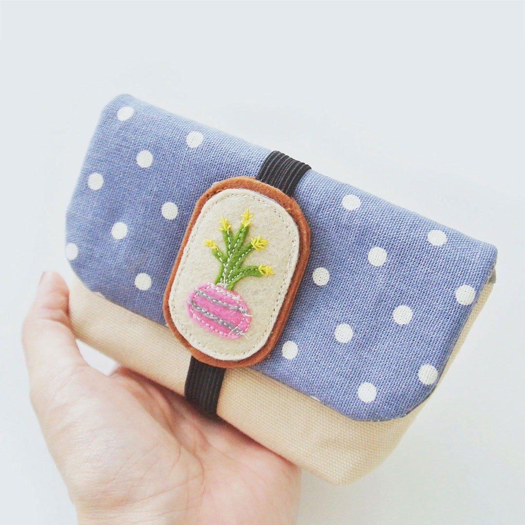 Charger Storage, Travel Bag, Gadget Pouch - Cactus Lovers A - 充电宝/传输线 - 棉．麻 蓝色