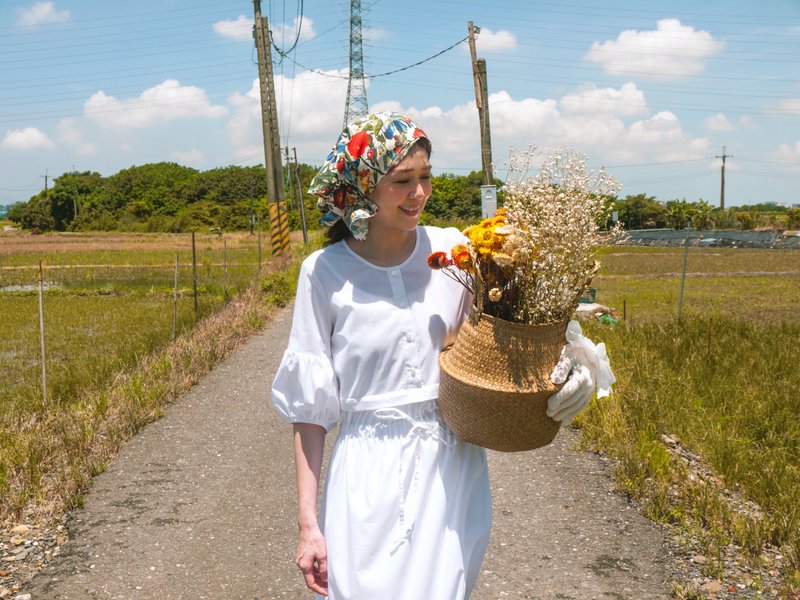 Janma 蓬袖宽版衬衫式长洋装 - 洋装/连衣裙 - 棉．麻 白色