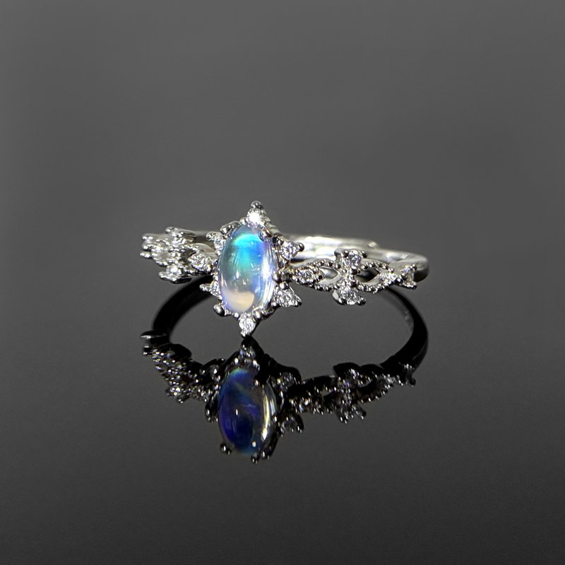 2件85折 | 印度月亮石纯银戒指 (强彩光 全净玻璃体) - 戒指 - 纯银 