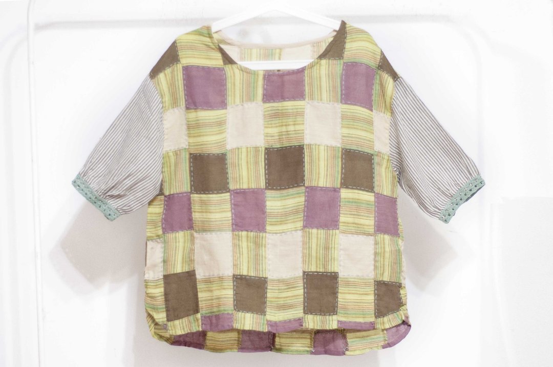 刺绣上衣/拼接泡泡袖上衣/钩织宽版上衣/ethnic tops-方格彩虹 - 女装上衣 - 棉 多色