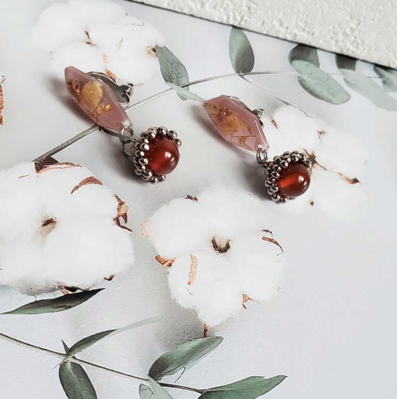 果实耳环 玛瑙耳夹款 编织珠宝 树脂耳环 礼物 天然石 - 耳环/耳夹 - 其他材质 红色