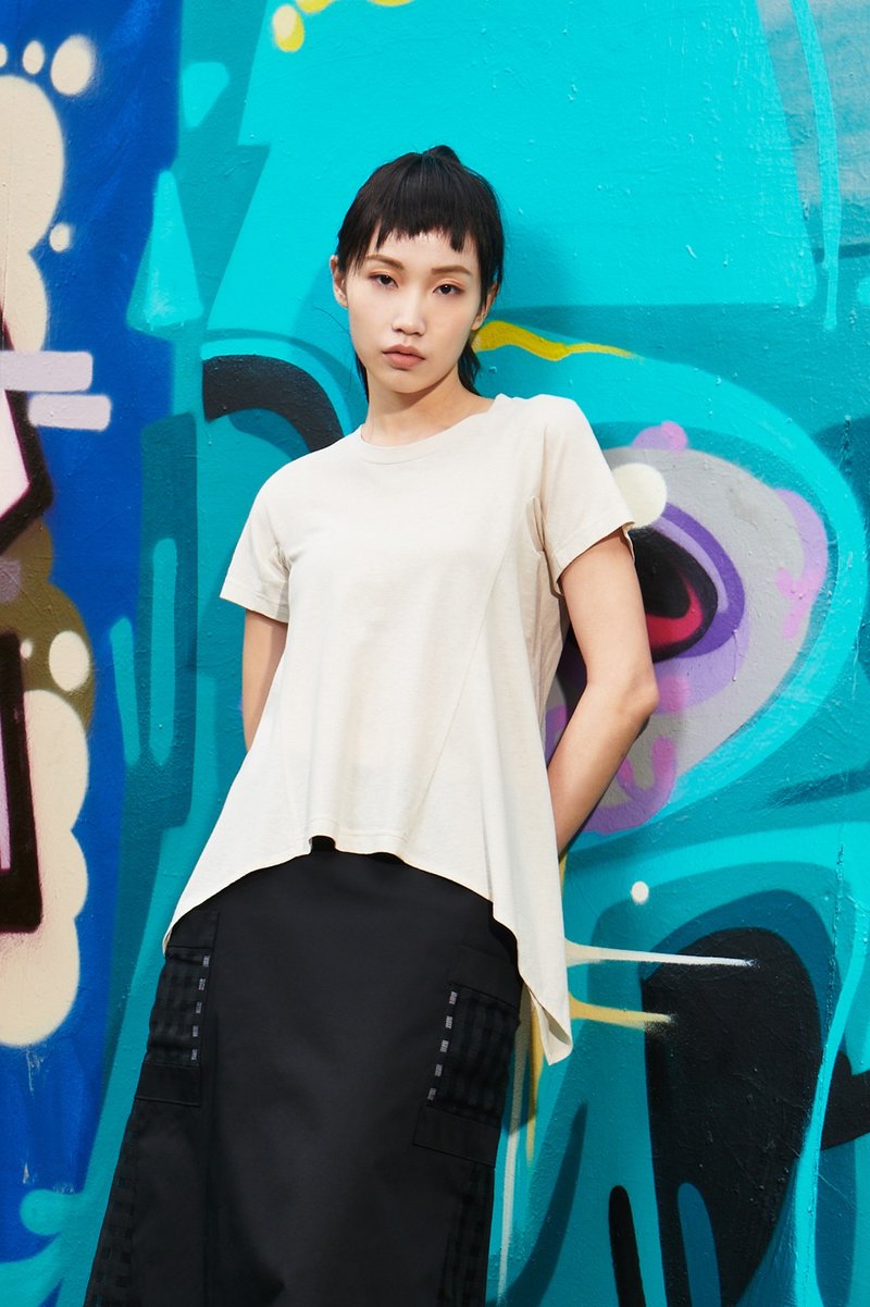 荟萃 侧摆流线棉质短袖上衣 三色 - 女装 T 恤 - 棉．麻 白色