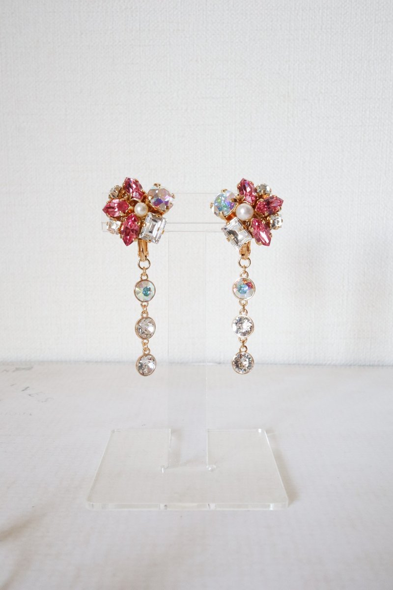 樱花宝石耳环 手作编织 闪亮花朵饰品 - 耳环/耳夹 - 水晶 粉红色