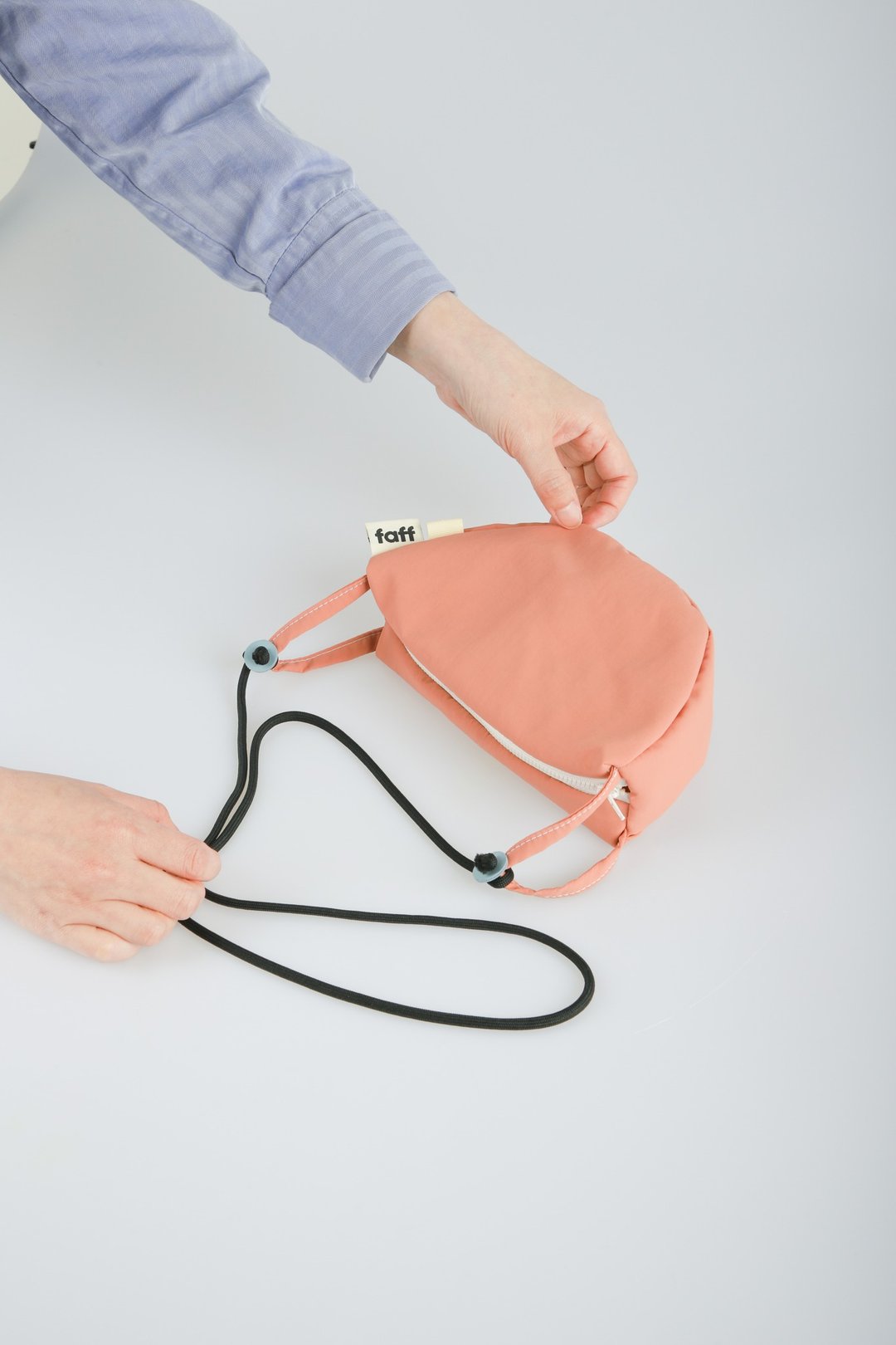 Pouch bag 糖果色 - 侧背包/斜挎包 - 尼龙 粉红色