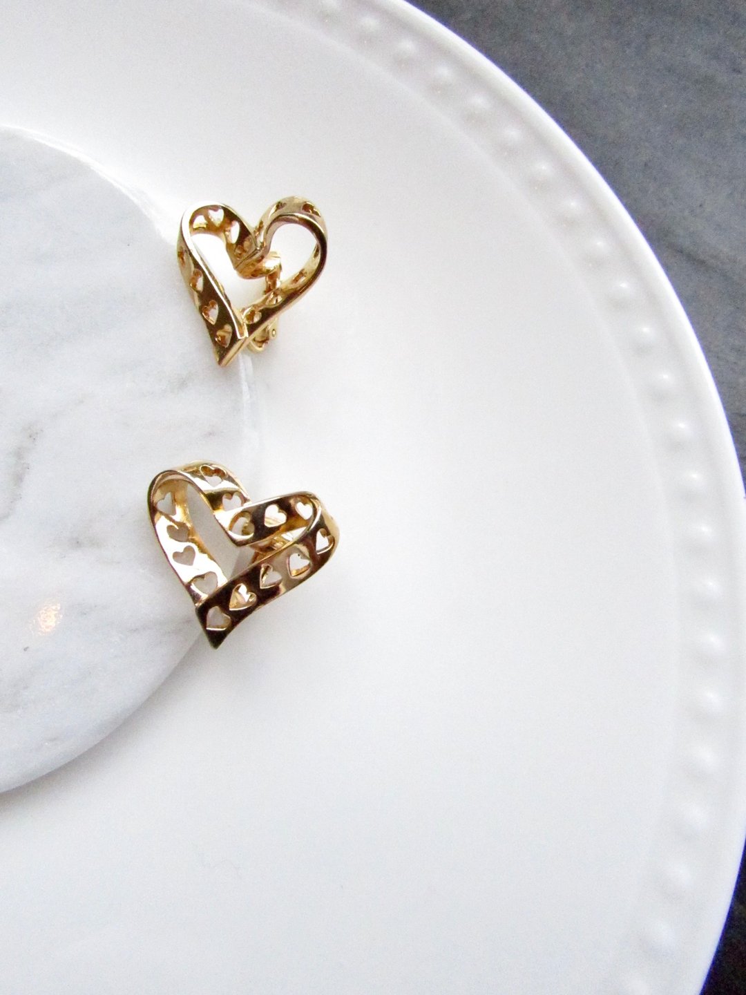 Rare Vintage Heart Gold Statement Earrings - 耳环/耳夹 - 贵金属 金色