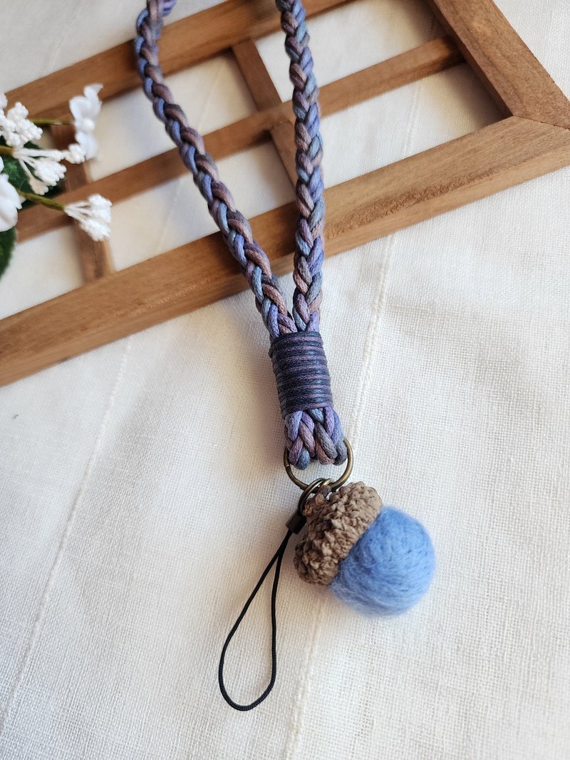 Paris*Le Bonheun。腊线编织钥匙圈证件套。渐变蓝紫 - 挂绳/吊绳 - 棉．麻 蓝色