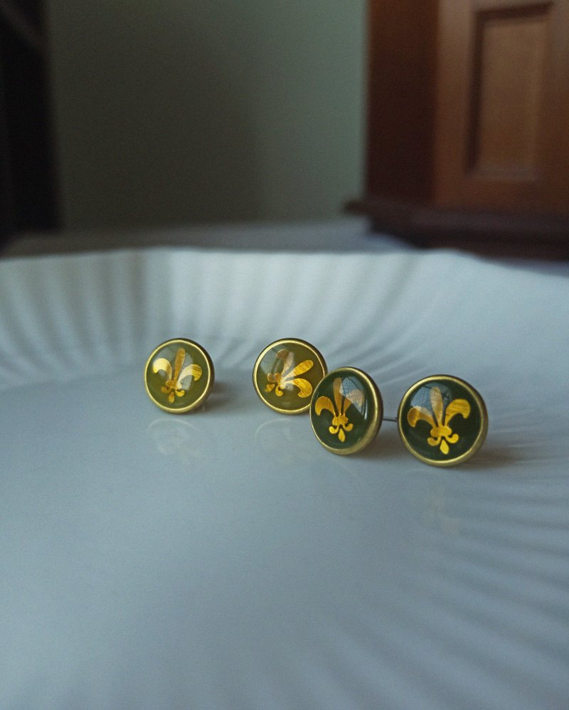 古典耳环 / 鸢尾花 - Vintage - 耳环/耳夹 - 其他材质 绿色
