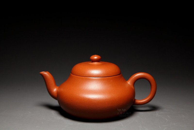【梨形】 胖老板 龙山堂 传统手工  黄龙山老朱泥 155cc - 茶具/茶杯 - 陶 咖啡色