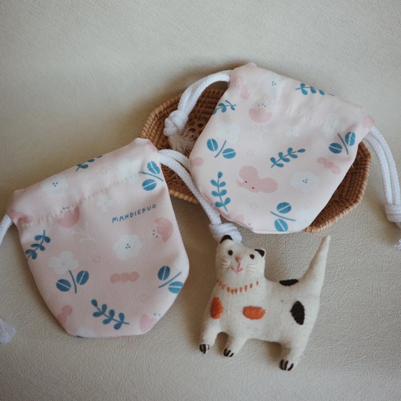 粉色小象 迷你圆圆束口袋 - 化妆包/杂物包 - 棉．麻 粉红色