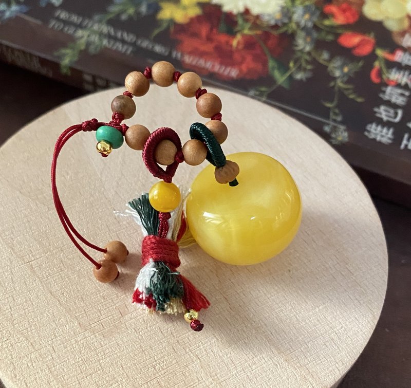 ʚ(圆的兔几)ɞ 挂件 ๑柿子蜜蜡 - 吊饰 - 树脂 黄色