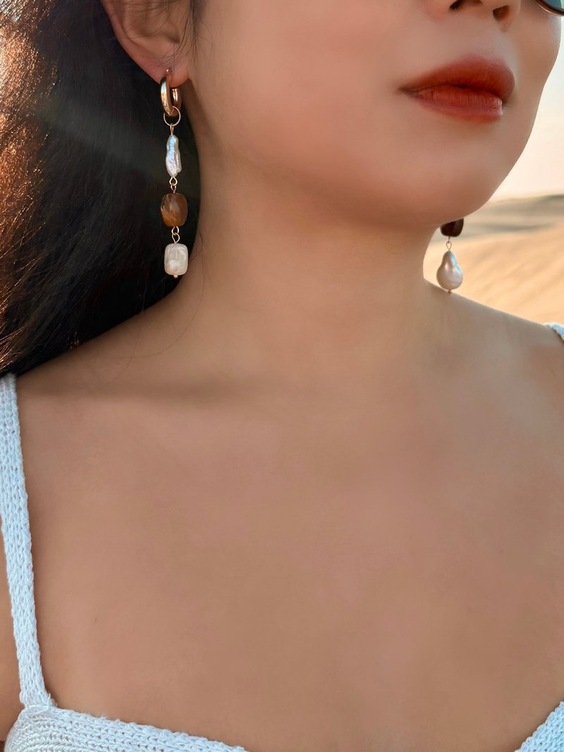 摩卡慕斯天然淡水珍珠耳环 | 可改夹式 生日 定制化礼物 圣诞礼盒 - 耳环/耳夹 - 珍珠 咖啡色