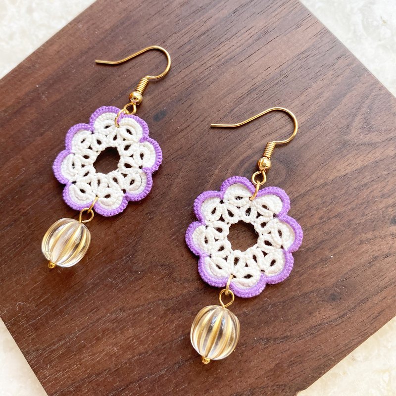 田园紫边花花耳环  Tatting earrings 耳针 耳鈎 耳环 梭织 礼物 - 耳环/耳夹 - 棉．麻 紫色