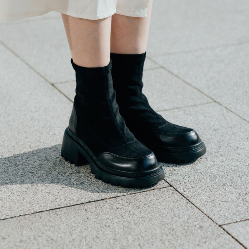 超轻量 四点五厘米 圆头绒布厚底靴 真皮短靴 | 黑绒 - 女款短靴 - 其他金属 黑色