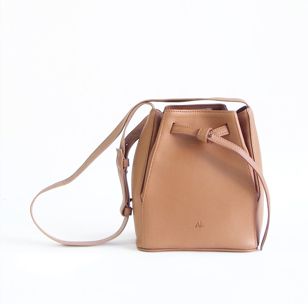 TYE Leather Bucket bag in Tan - 侧背包/斜挎包 - 真皮 橘色