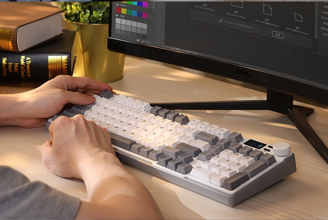 irocks K85R 机械式键盘-热插拔-RGB背光-冰晶白 注音版 - 电脑配件 - 其他材质 