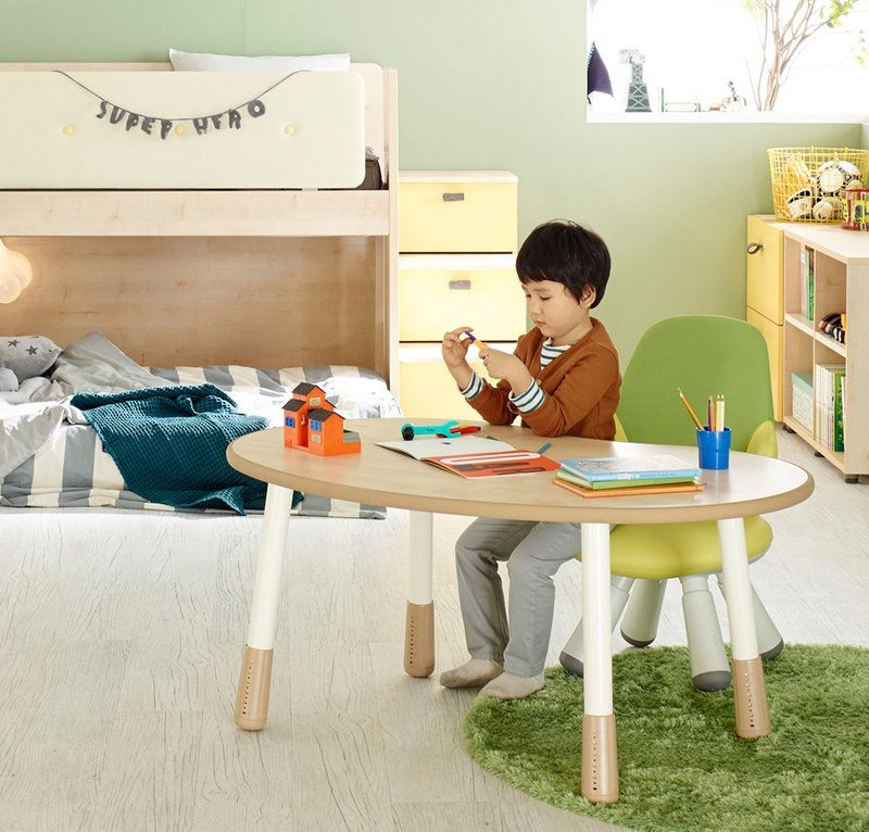 Herbie 1200型 豌豆桌 MLCA - 儿童家具 - 木头 