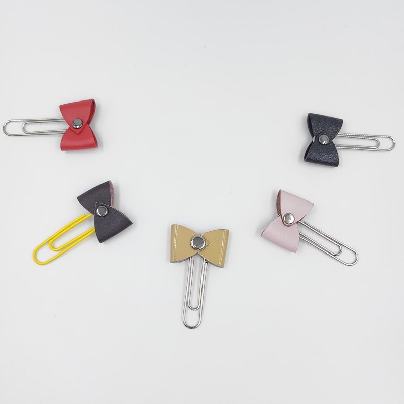 真皮蝴蝶结 造型回纹针 书签 交换礼物首选 婚礼小物 - 笔记本/手帐 - 真皮 多色