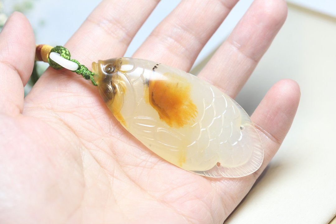 【如鱼得水】天然黄龙玉水草料雕刻立体鱼如鱼得水挂件挂饰吊坠 - 项链 - 玉石 多色