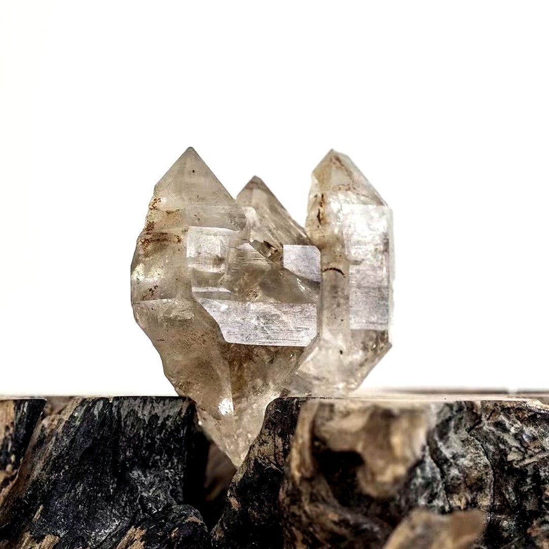 天然古老水晶 水胆 流沙 骸骨 原矿石 骨干水晶 - 摆饰 - 水晶 多色