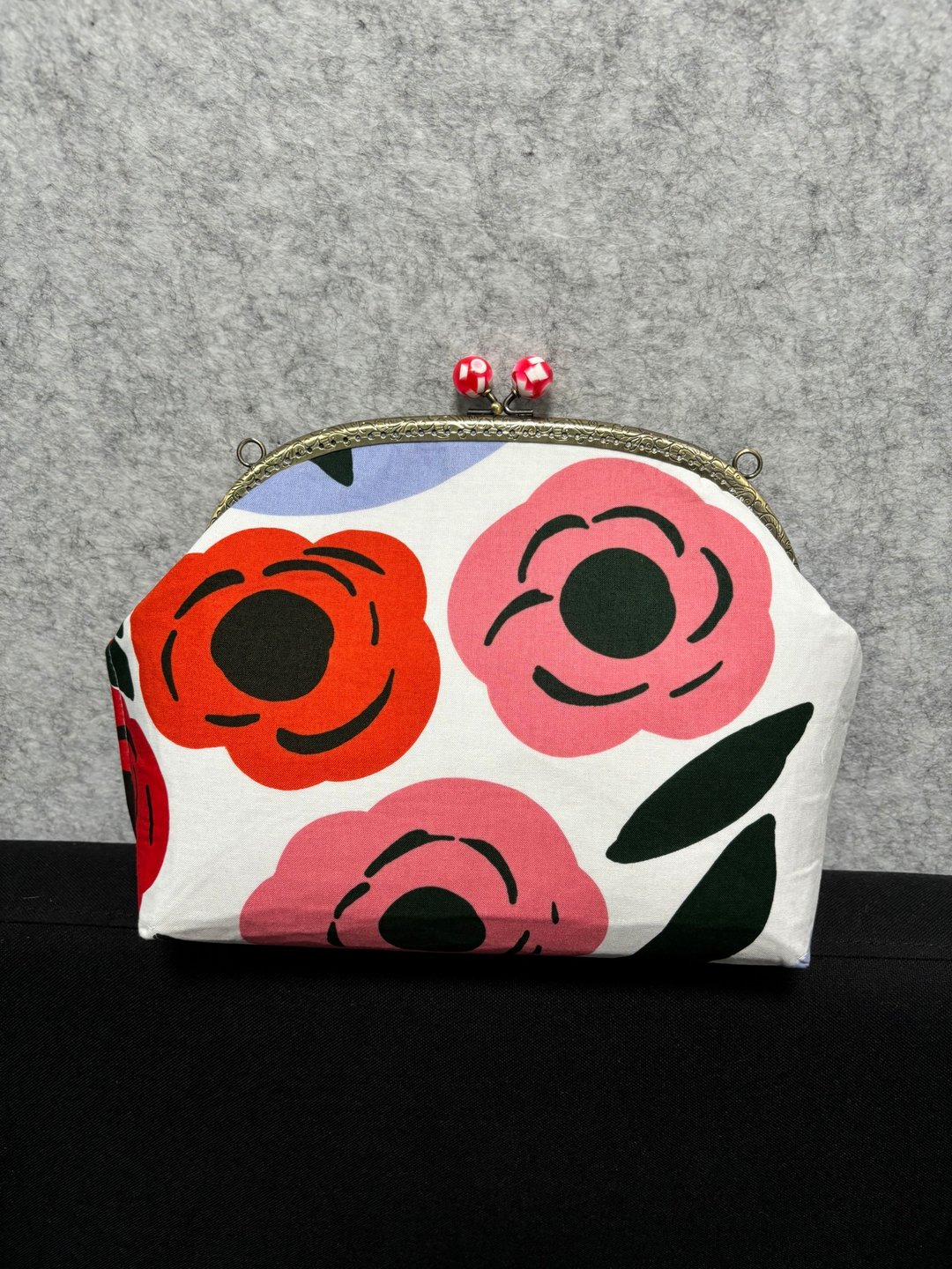 MBC 人手制 Marimekko 24cm 弧形框 口金包 玫瑰花 - 侧背包/斜挎包 - 棉 红色