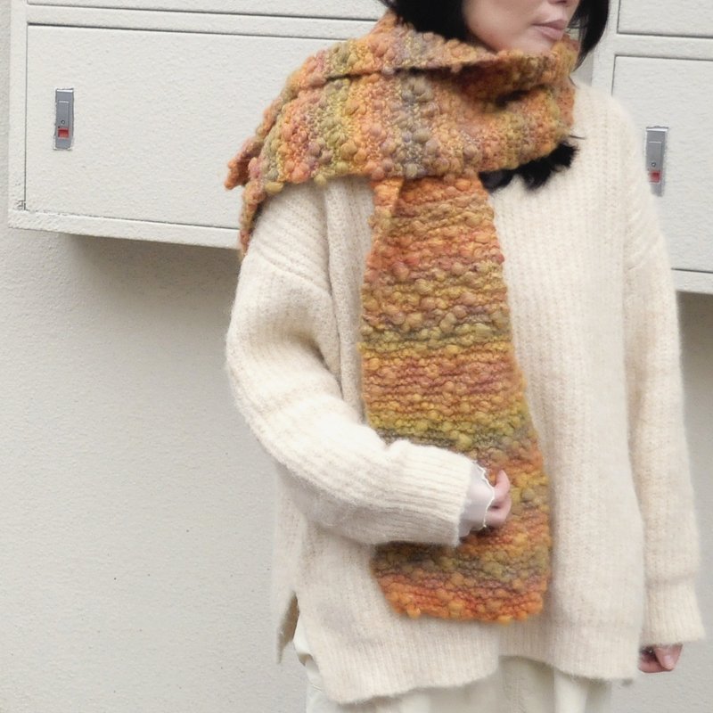 橘汤圆围巾/手工编织围巾/进口毛线编织 - 围巾/披肩 - 羊毛 红色