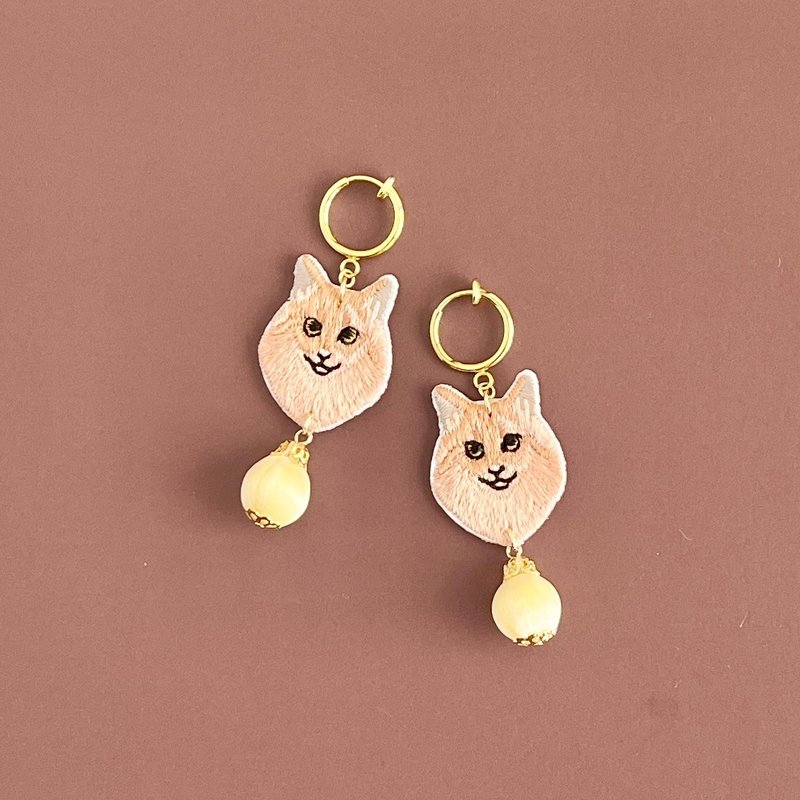 端正脸庞的猫咪・出云的耳饰_VT - 耳环/耳夹 - 绣线 金色