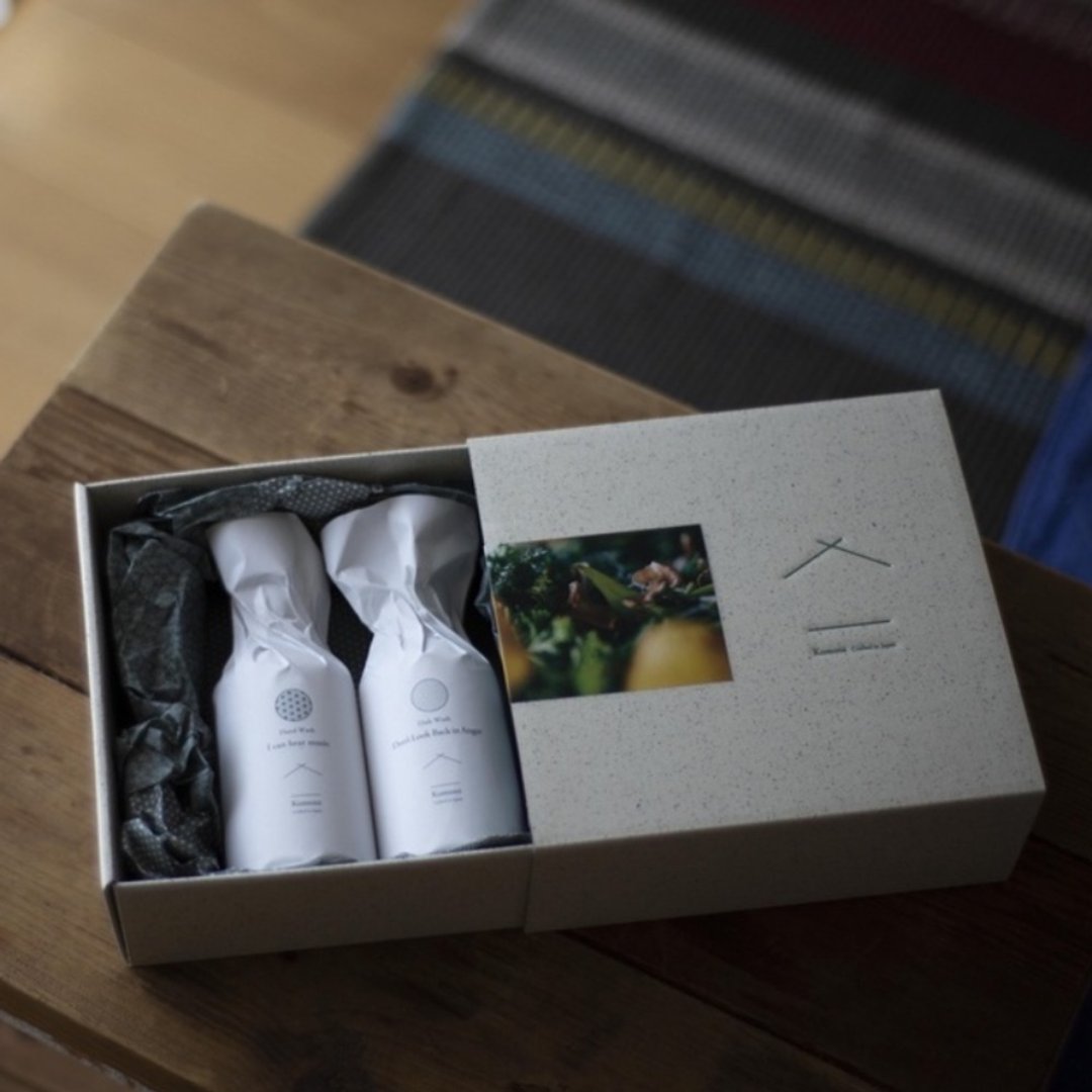【母亲节礼盒】HAND CARE GIFT BOX 2入组 / 洗碗精洗手露 - 碗盘清洁 - 其他材质 绿色