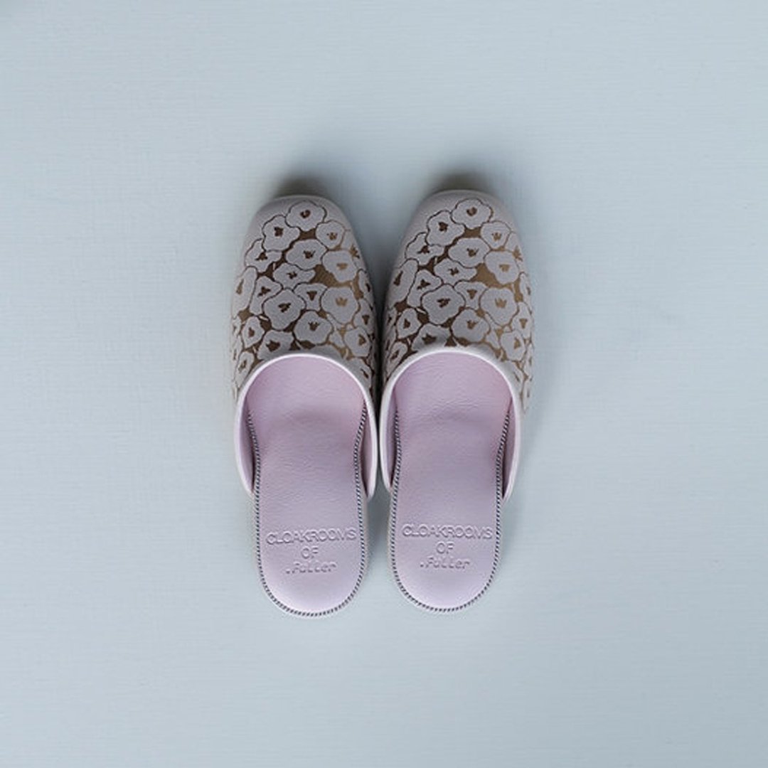 CLOAKROOMS OF .Fuller 室内拖鞋 TEXTILE设计款-latta花簇(粉色) - 拖鞋 - 人造皮革 粉红色