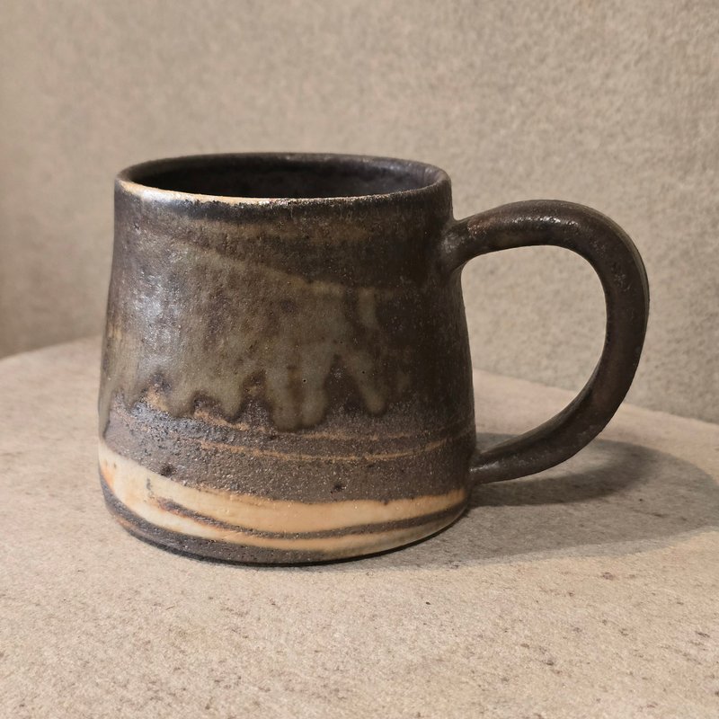 柴烧陶绞泥马克杯 / 咖啡杯 - 咖啡杯/马克杯 - 陶 黑色