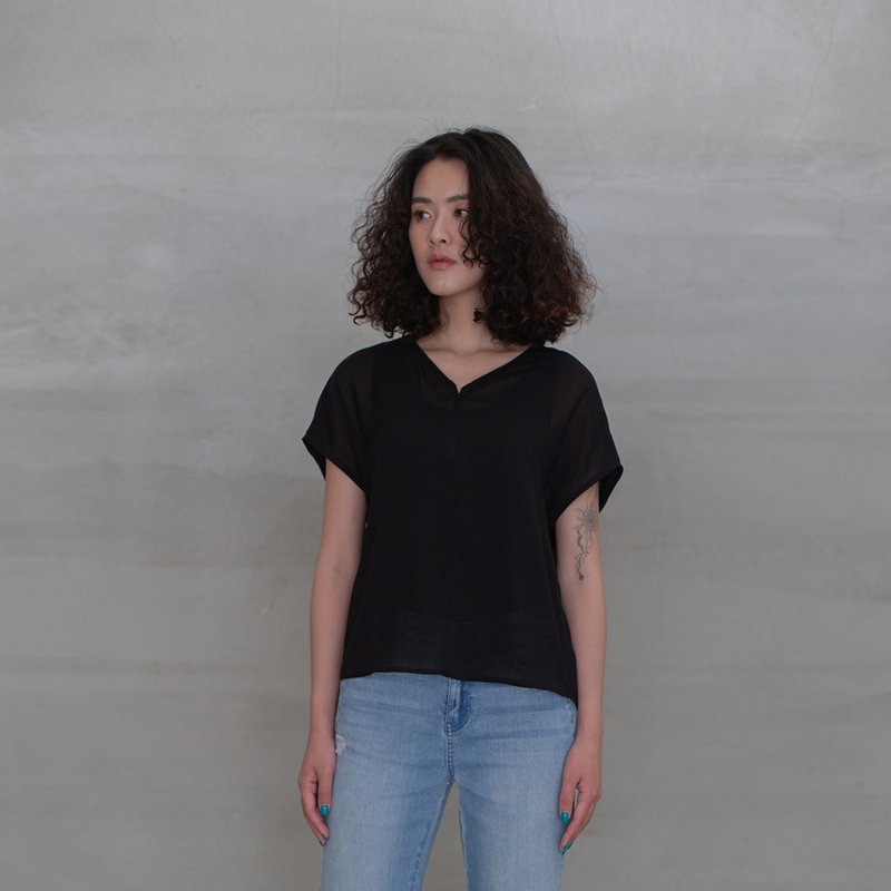 卓然真我透肤上衣 Alternative Girl See Through Top T292 - 女装上衣 - 其他人造纤维 多色