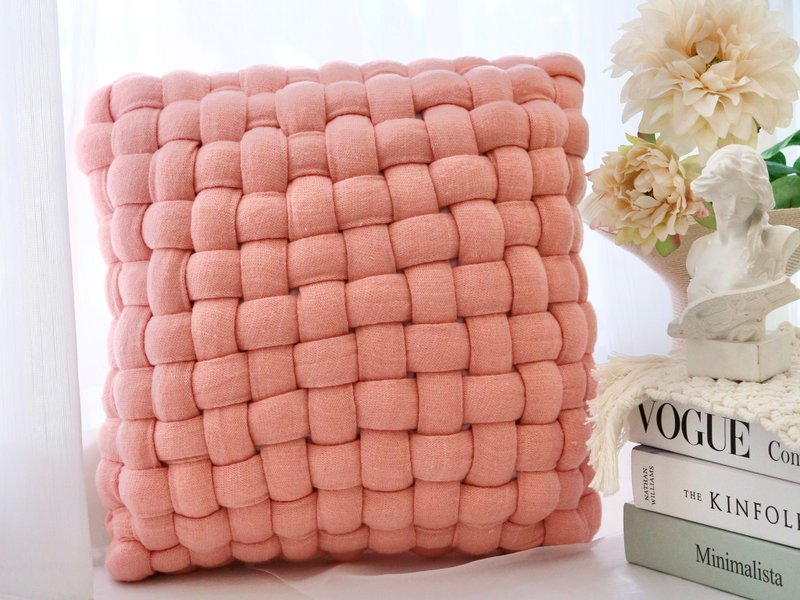 【材料包】欧式抱枕-冰岛毛线材料包/巨型毛线/胖胖包 - 枕头/抱枕 - 棉．麻 