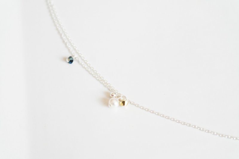 《Birthday Crystal》纯银(13款) 妳的专属生日水晶 不对称极细手链 - 手链/手环 - 宝石 