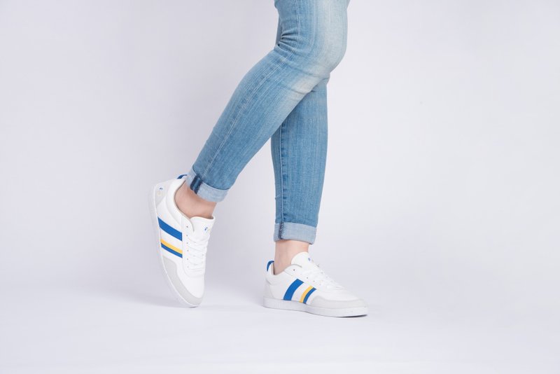 宝特瓶制休闲鞋  Opale休闲系列    白/电光蓝   女生款 - 女款休闲鞋 - 环保材料 白色