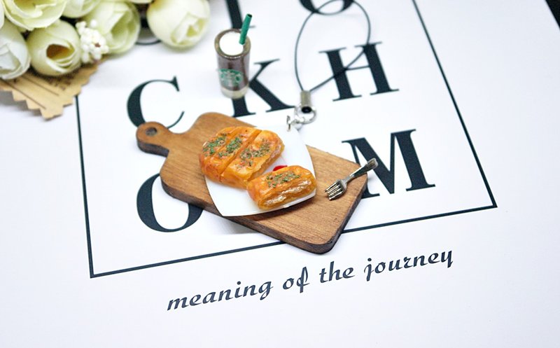 =>黏土系列-鸡排-吊饰  #可以更改成钥匙圈 =>限量*1 #创意 - 吊饰 - 粘土 橘色