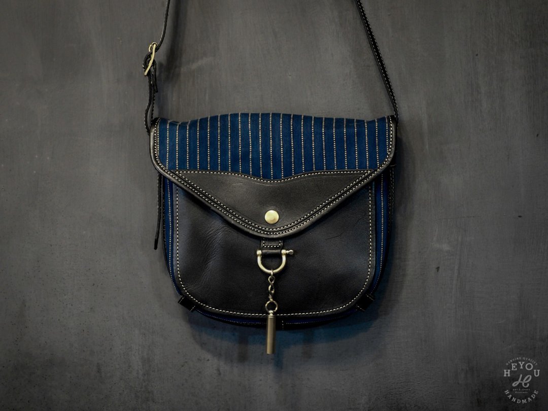 The Wayfarer's Bag -Type.2- 旅人马鞍包蓝条纹款 - 侧背包/斜挎包 - 真皮 蓝色