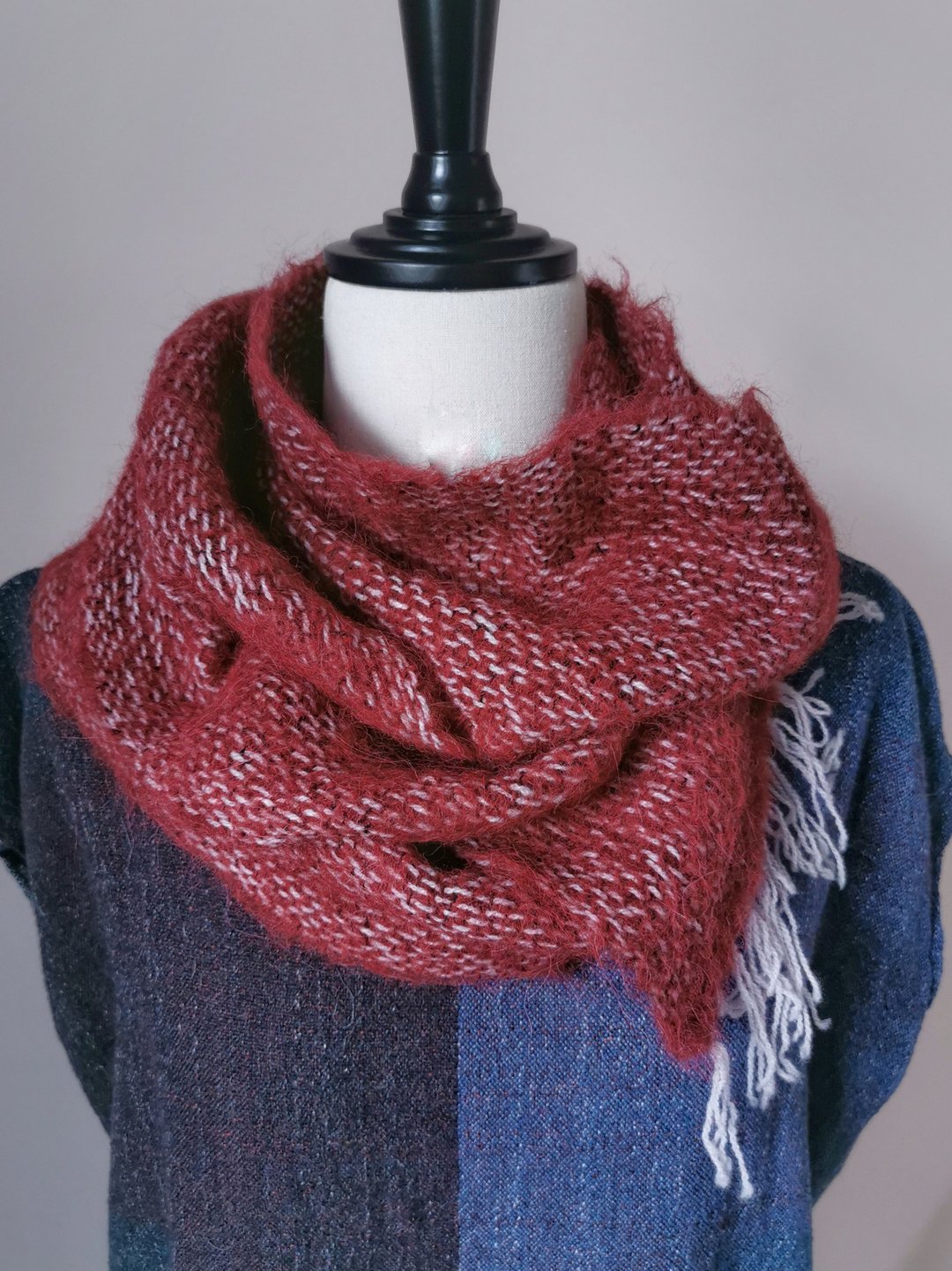Handwoven by Beatrice | 手织羊驼毛海围巾 - 围巾/披肩 - 羊毛 红色