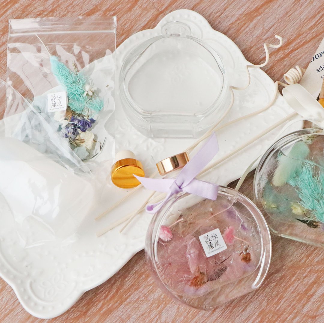 浮游花心愿扩香瓶 DIY材料包 极度花燥 浮游花 扩香瓶 原木灯 - 植栽 - 植物．花 多色