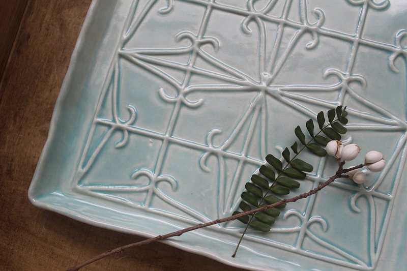 -布菈瑟 窗花青瓷盘-　 |铁花窗|铁窗|设计|生活|手作|器皿|瓷器|青瓷| - 浅碟/小碟子 - 瓷 蓝色