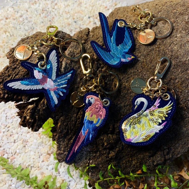 钥匙圈 吊饰 刺绣 蜂鸟 鹦鹉 天鹅 燕子 礼盒 生日 礼物 - 钥匙链/钥匙包 - 绣线 多色