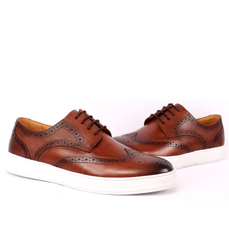 sixlips 都会雕花牛皮休闲鞋   咖 - 男款休闲鞋 - 真皮 咖啡色