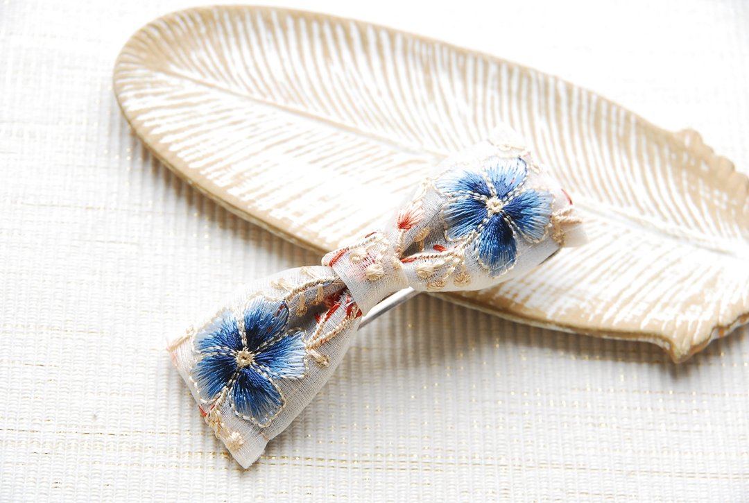Indian embroidery ribbon barrette no.1 - 发饰 - 尼龙 蓝色
