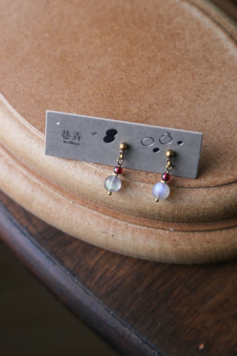 层次 - 水晶 矿石 小耳环 耳针 耳夹 (四色) - 耳环/耳夹 - 铜/黄铜 多色