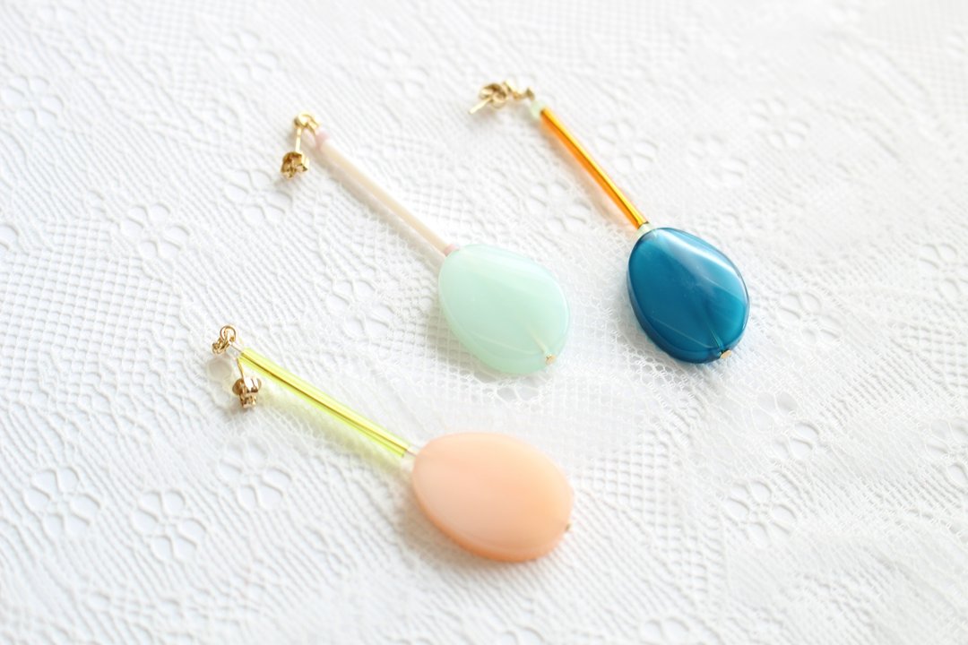 Candy earrings - 耳环/耳夹 - 塑料 多色