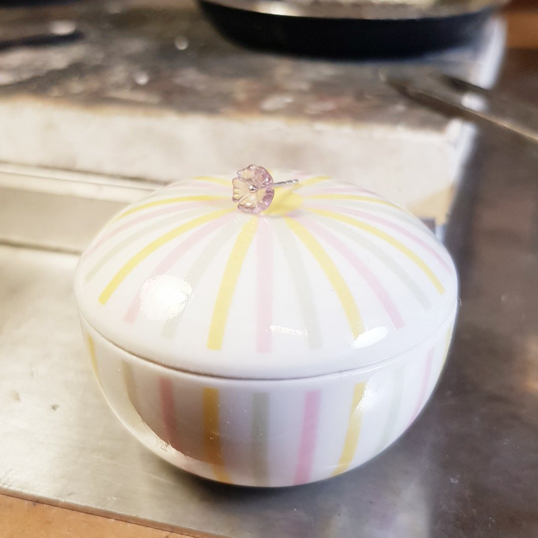 紫色迷你小花耳环∣紫水晶∣纯银手工耳环 - 耳环/耳夹 - 水晶 紫色