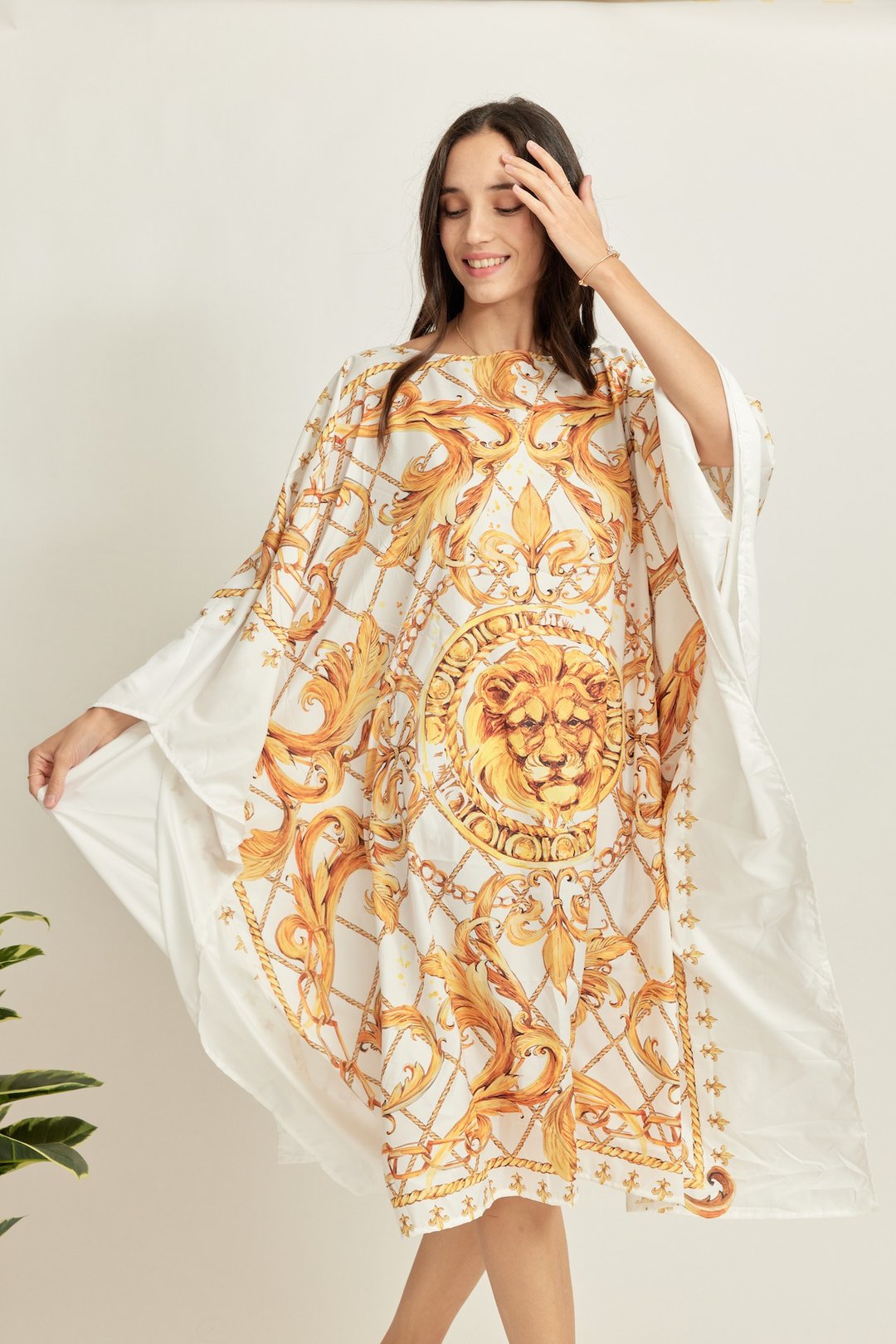 White Gold Baroque Dress Short Caftan Kaftan Luxury Kimono for Women Mid Calf - 洋装/连衣裙 - 丝．绢 金色