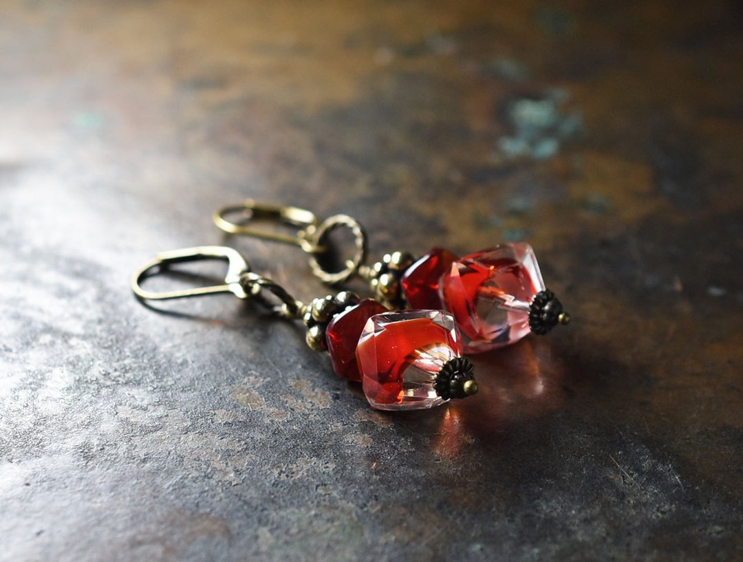 Czech beads and japann vintage, brass bead earrings - 耳环/耳夹 - 玻璃 红色